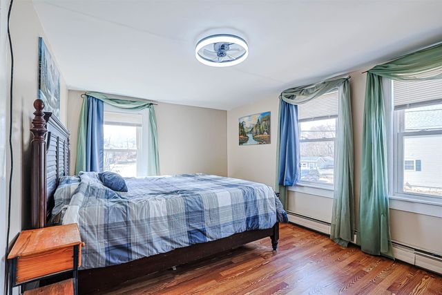 29 Hamburg Street, Manchester, NH 03102