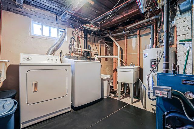 29 Hamburg Street, Manchester, NH 03102