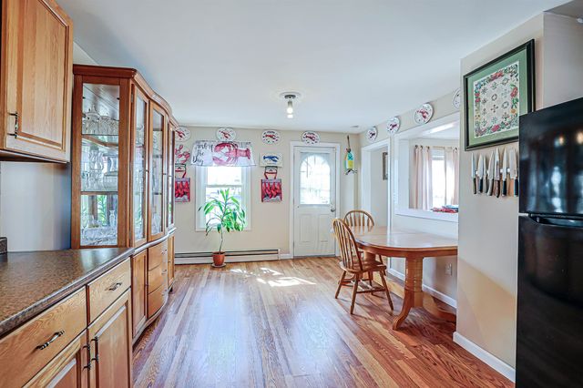 29 Hamburg Street, Manchester, NH 03102