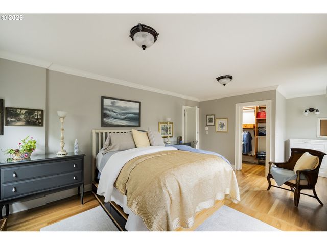 1916 Ne 28TH Ave, Portland, OR 97212