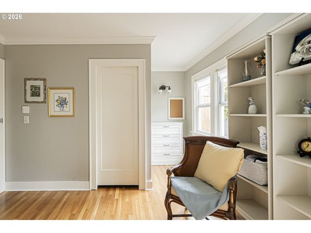 1916 Ne 28TH Ave, Portland, OR 97212