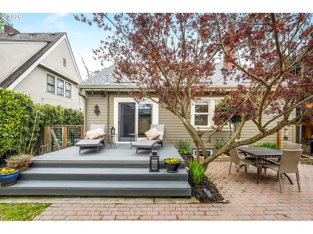 1916 Ne 28TH Ave, Portland, OR 97212