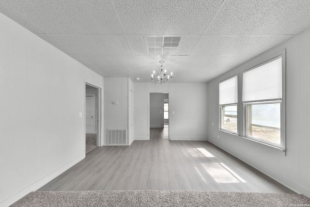 804 COMMERCE ST, Pleasanton, TX 78064