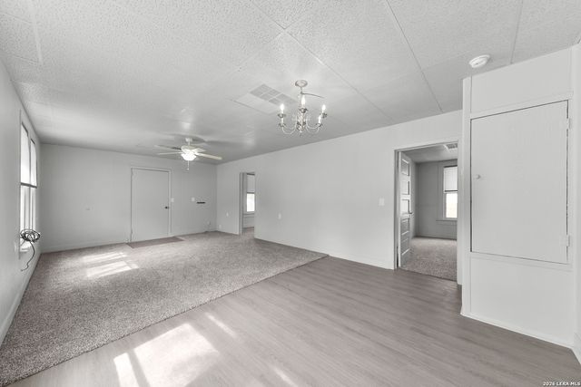 804 COMMERCE ST, Pleasanton, TX 78064