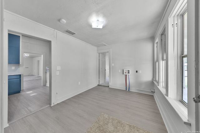 804 COMMERCE ST, Pleasanton, TX 78064