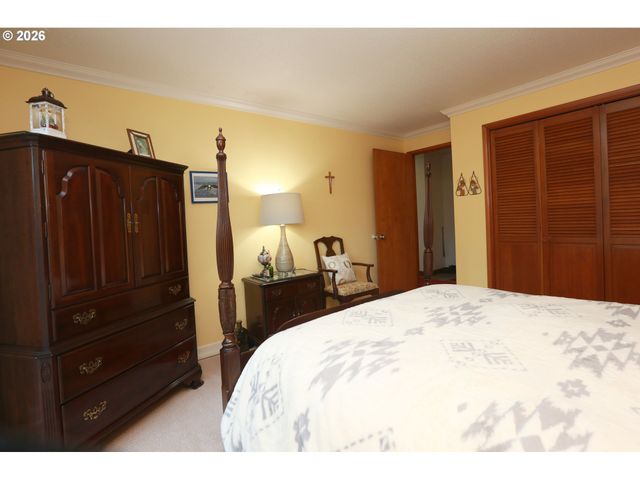 374 BLACKFOOT Ave, Eugene, OR 97404