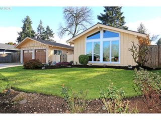 374 BLACKFOOT Ave, Eugene, OR 97404