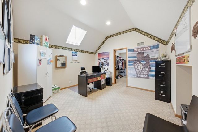 15223 Naughton Drive, South Holland, IL 60473