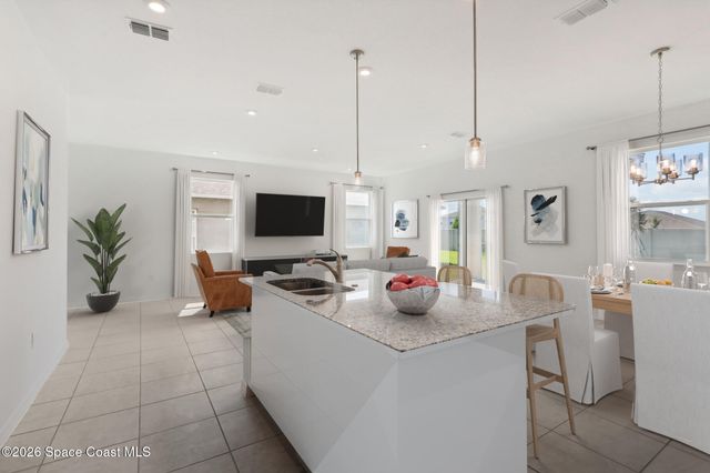 926 Castleford Avenue NE, Palm Bay, FL 32905