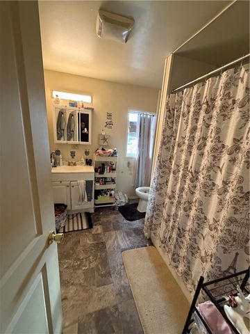 160 McKean, Donora, PA 15033