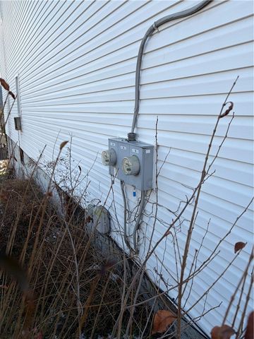 160 McKean, Donora, PA 15033