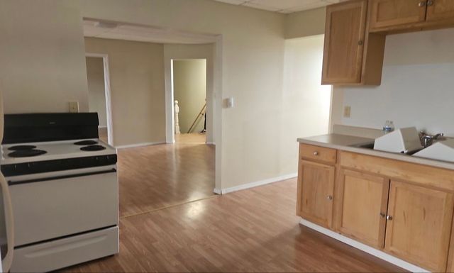 160 McKean, Donora, PA 15033