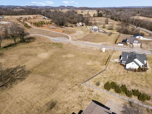 103 Heirloom Ln, Columbia, TN 38401