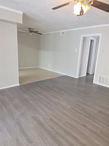 8805 N Normandale Street, Fort Worth, TX 76116