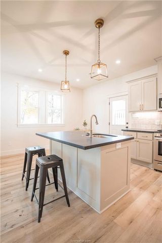 1406 East 29th Street, Bryan, TX 77802