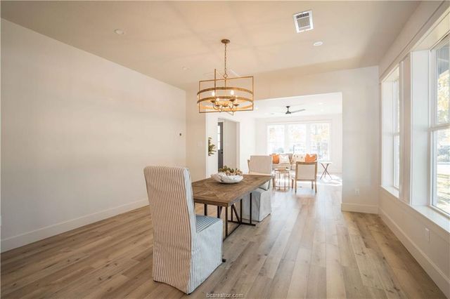 1406 East 29th Street, Bryan, TX 77802