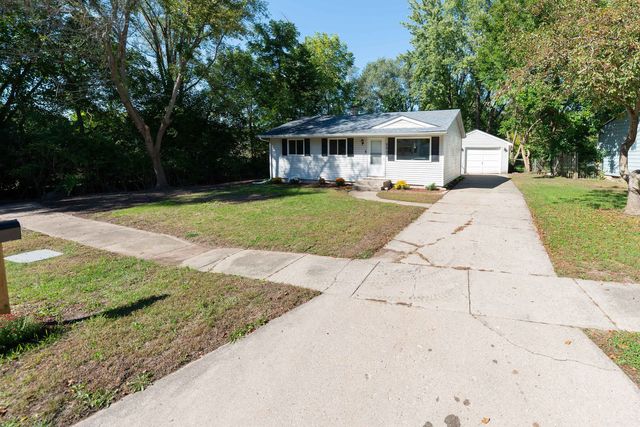 2008 Rexford Drive, Rockford, IL 61109