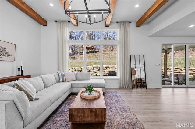 1015 Frisco Hollows Road, Imperial, MO 63052