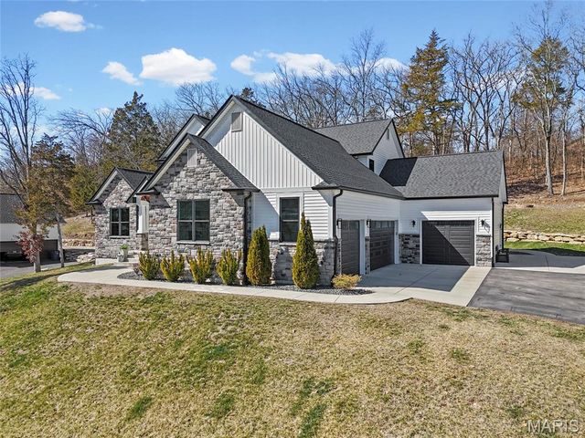 1015 Frisco Hollows Road, Imperial, MO 63052