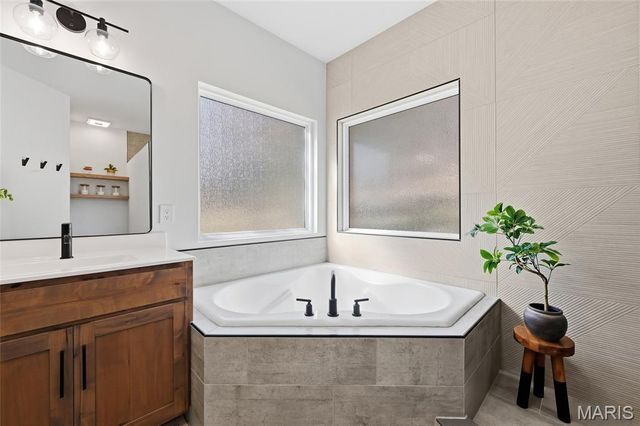 1015 Frisco Hollows Road, Imperial, MO 63052