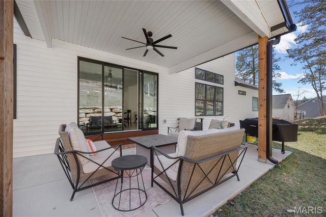 1015 Frisco Hollows Road, Imperial, MO 63052