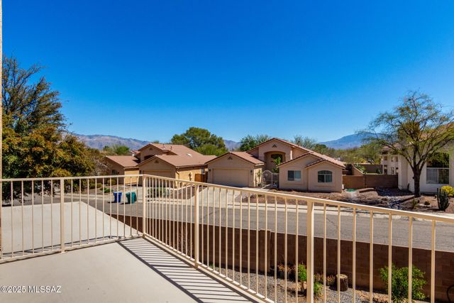 1462 N Purple Cactus Place, Tucson, AZ 85715