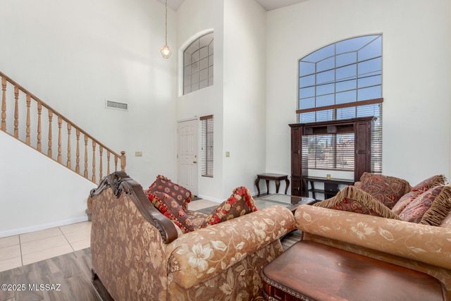 1462 N Purple Cactus Place, Tucson, AZ 85715
