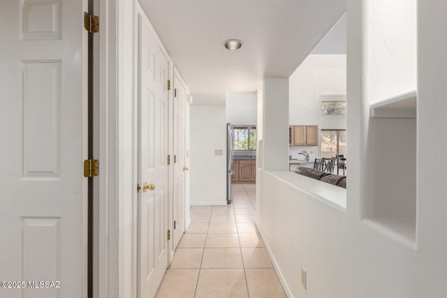 1462 N Purple Cactus Place, Tucson, AZ 85715
