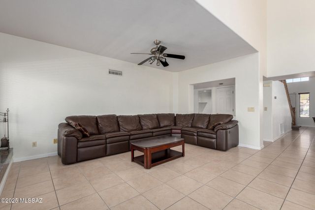 1462 N Purple Cactus Place, Tucson, AZ 85715