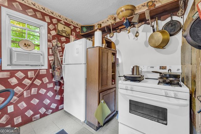 3250 Calhoun Falls Highway, Elberton, GA 30635