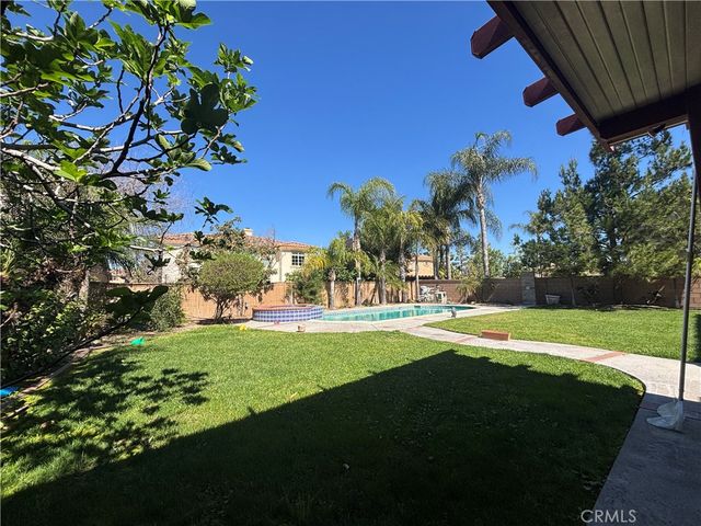 11571 Trailrun Court, Riverside, CA 92505