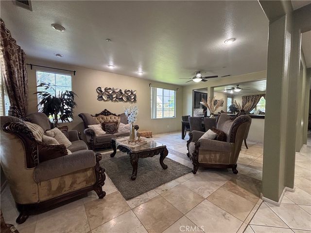 11571 Trailrun Court, Riverside, CA 92505