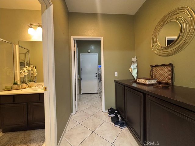 11571 Trailrun Court, Riverside, CA 92505