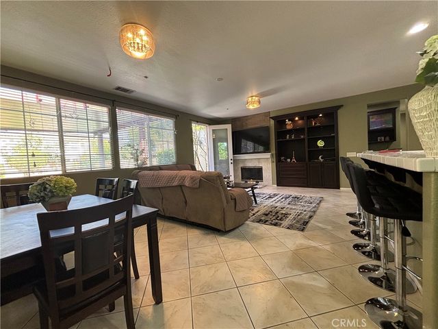 11571 Trailrun Court, Riverside, CA 92505
