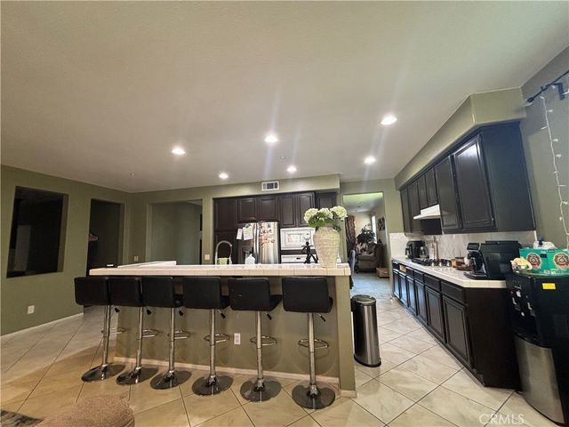 11571 Trailrun Court, Riverside, CA 92505