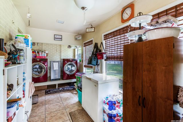 8910 FOREST TRL, San Antonio, TX 78255