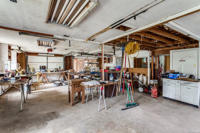 8910 FOREST TRL, San Antonio, TX 78255