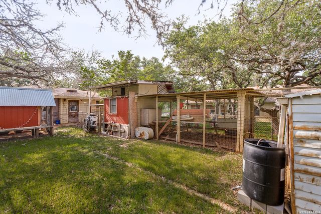 8910 FOREST TRL, San Antonio, TX 78255