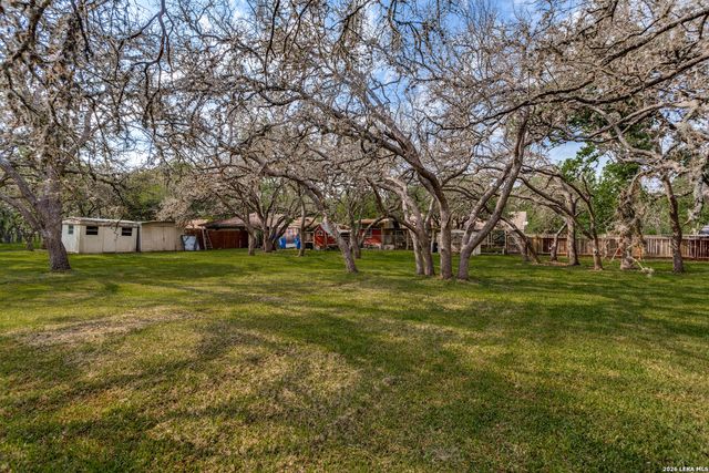 8910 FOREST TRL, San Antonio, TX 78255