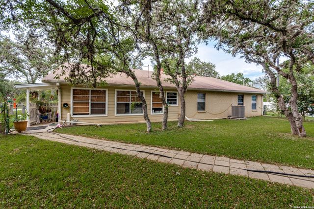 8910 FOREST TRL, San Antonio, TX 78255