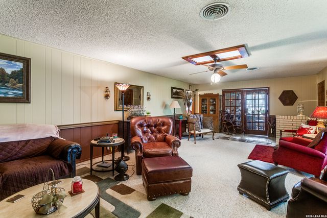 8910 FOREST TRL, San Antonio, TX 78255