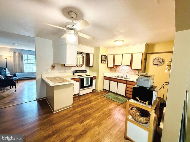 6858 LOIS AVE, Salisbury, MD 21804