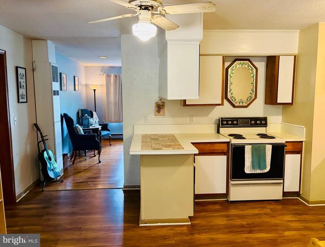 6858 LOIS AVE, Salisbury, MD 21804