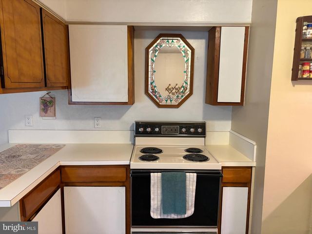 6858 LOIS AVE, Salisbury, MD 21804