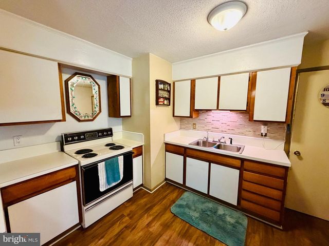 6858 LOIS AVE, Salisbury, MD 21804