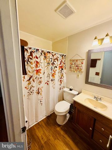 6858 LOIS AVE, Salisbury, MD 21804