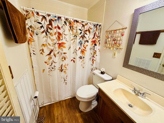 6858 LOIS AVE, Salisbury, MD 21804