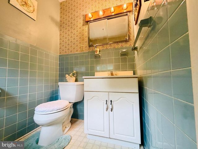 6858 LOIS AVE, Salisbury, MD 21804
