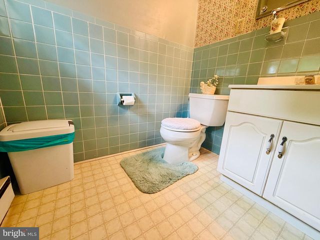6858 LOIS AVE, Salisbury, MD 21804