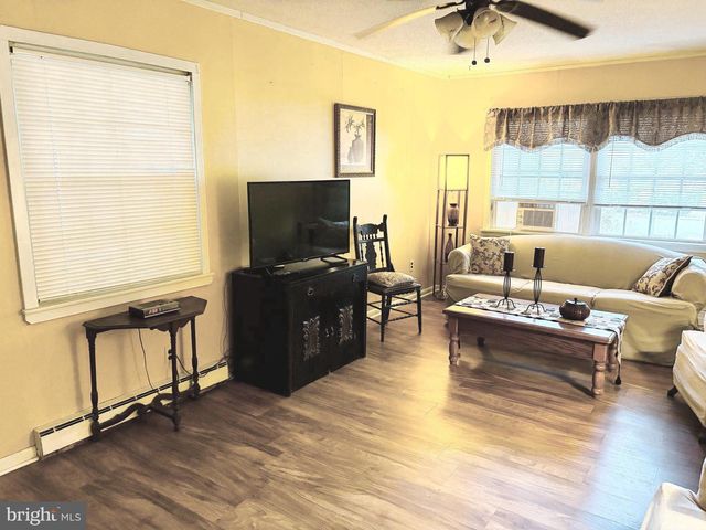6858 LOIS AVE, Salisbury, MD 21804